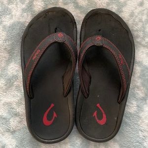 OluKai boys sandals size 13/1